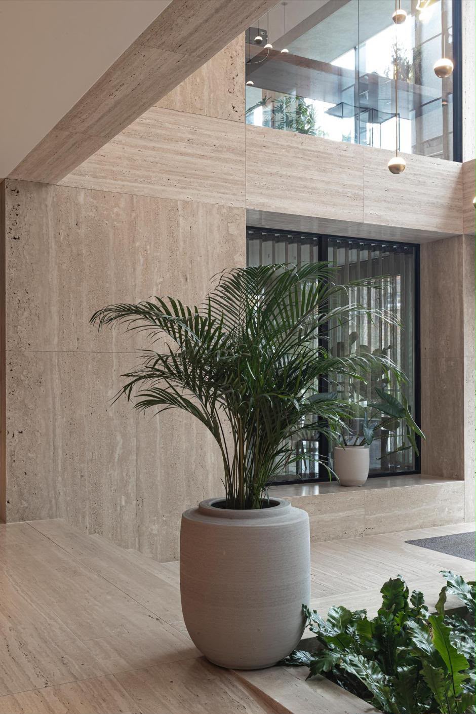 Interior contemporáneo con Travertino Clásico Turco
